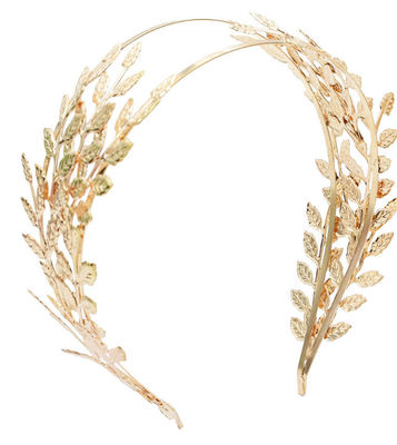 Delicata fascia per capelli dorata da indossare quotidianamente o in occasioni speciali