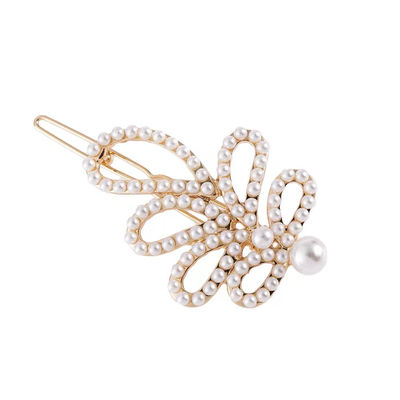Clip per capelli in metallo con un design delicato per l'uso quotidiano o per qualche occasione speciale